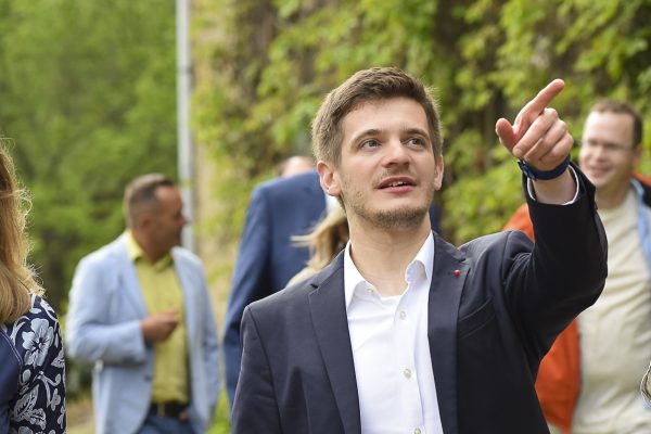 Unsere Ziele Menschen zeigen den Weg, im Freien